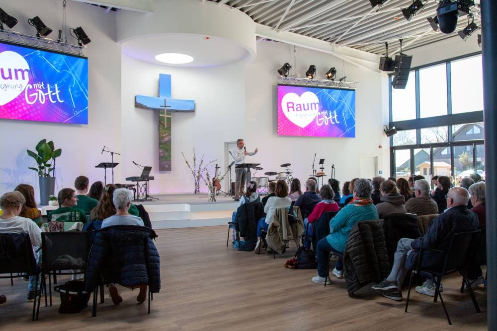 Gottesdienstraum der FeG Uedem